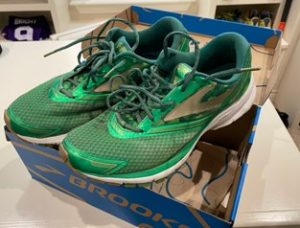 Brooks Launch shoes, green